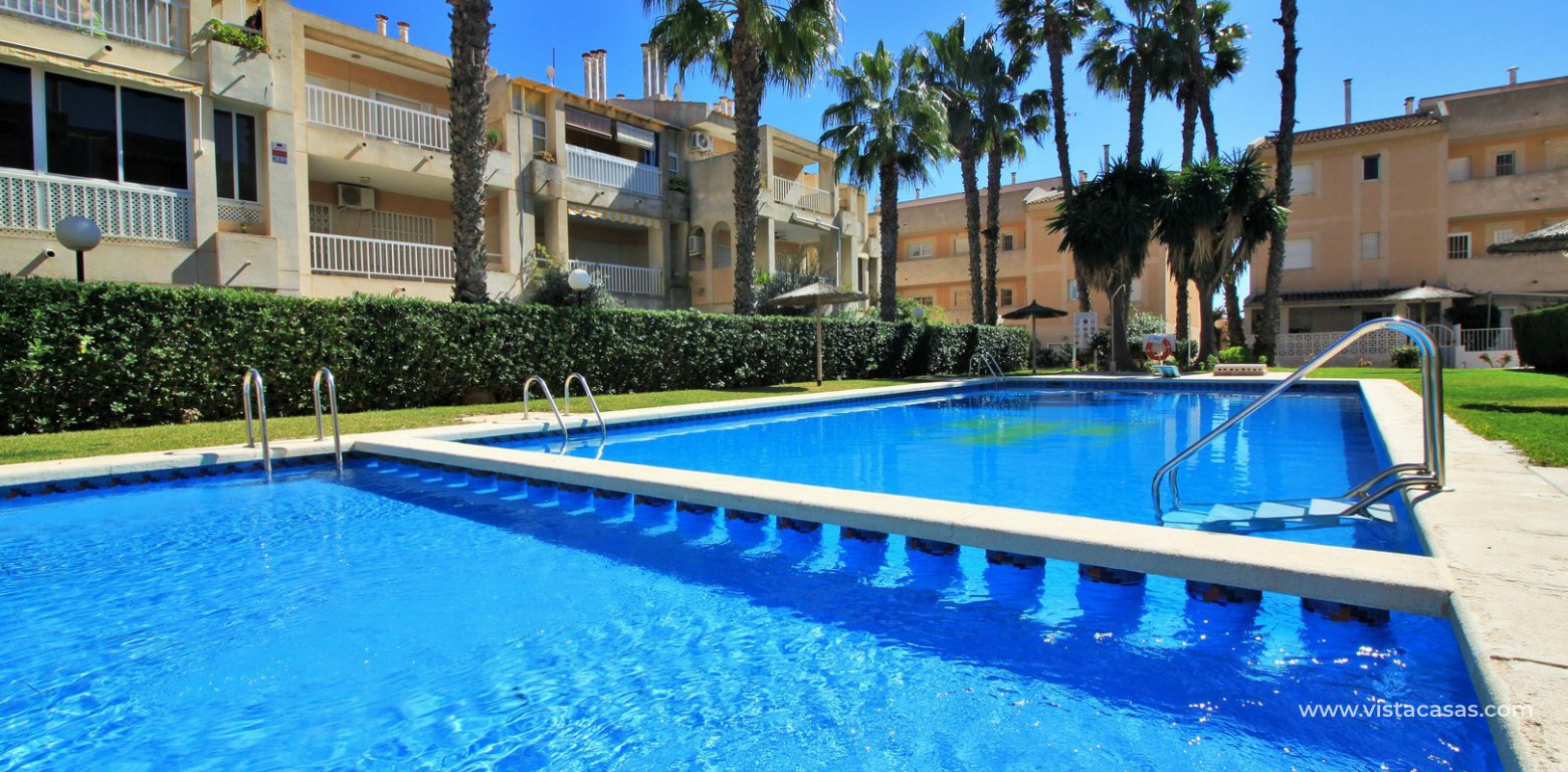 South facing 2 bedroom ground floor apartment directly facing the pool for sale in Los Frutales V La Rosaleda Torrevieja communal swimming pool 2