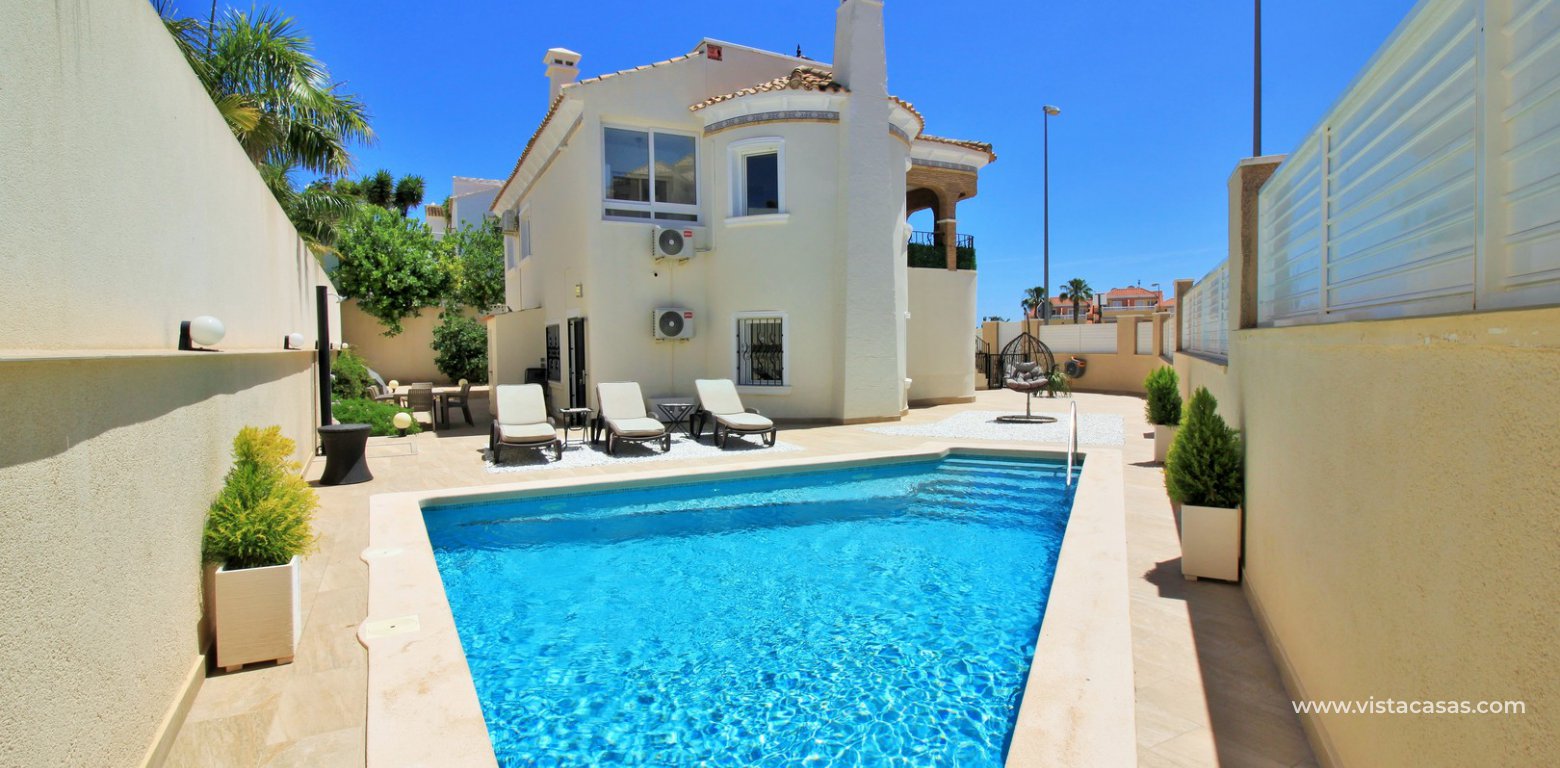 5 bedroom villa with private pool for sale Villamartin