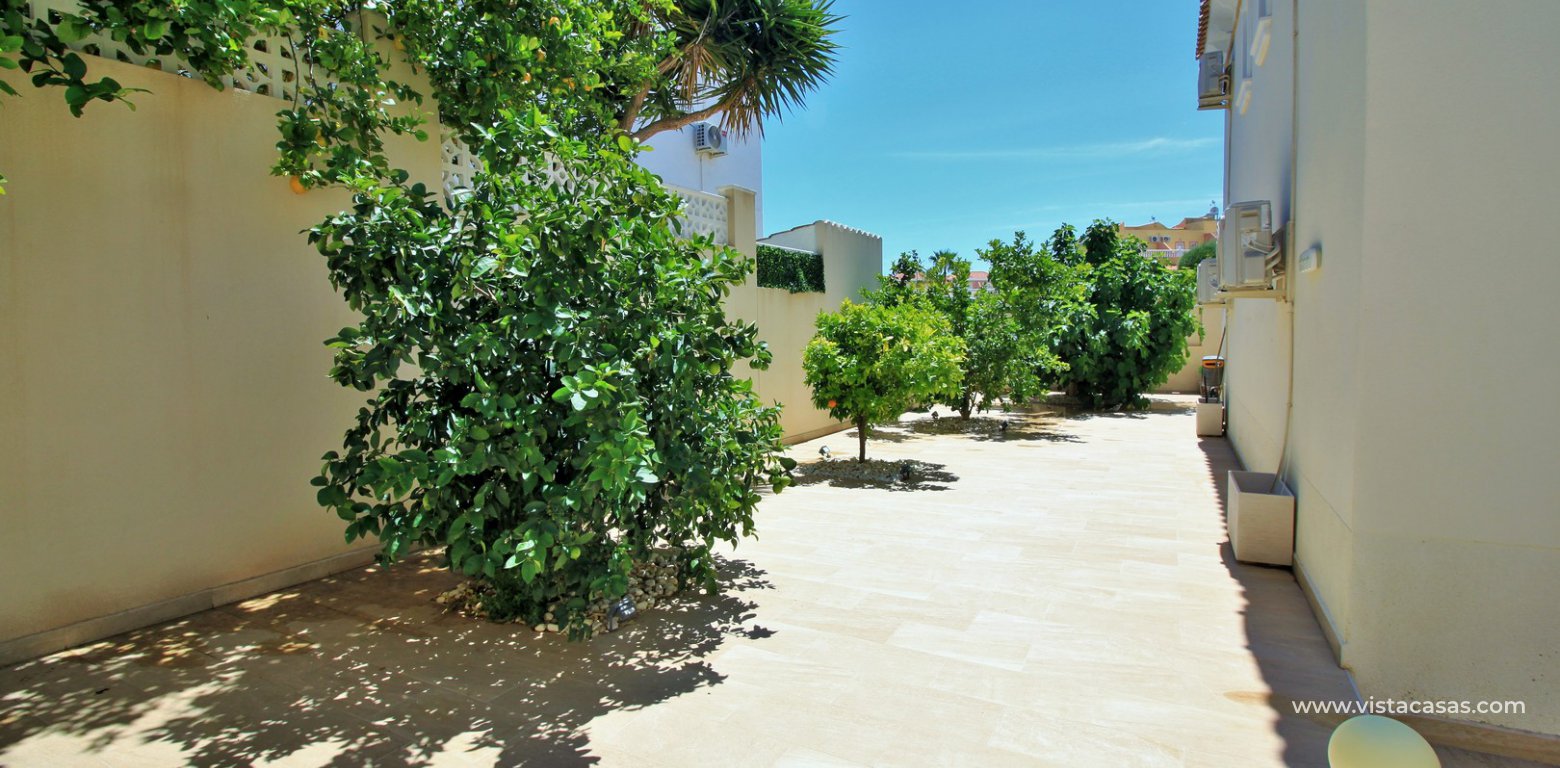 5 bedroom villa with private pool for sale Villamartin annex orange trees