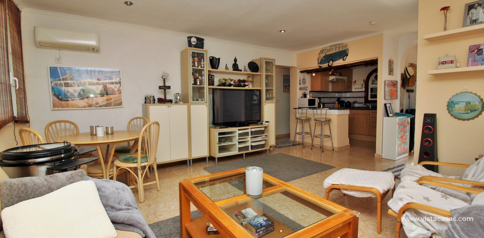 2 bedroom apartment for sale in El Mirador del Mediterraneo Villamartin lounge