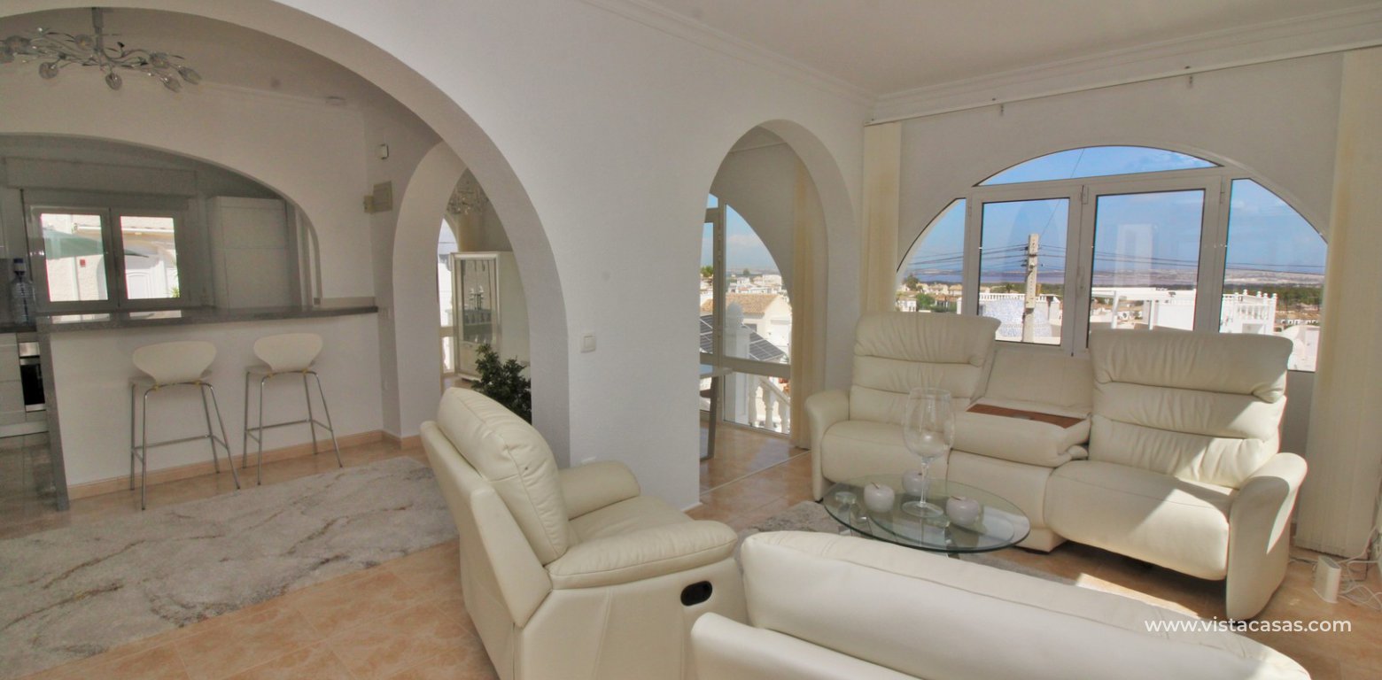 Detached villa with underbuild for sale in Villamartin lounge