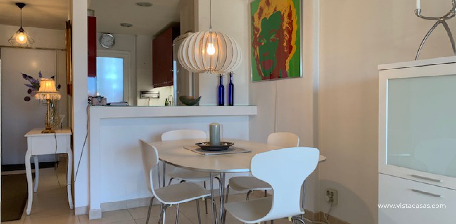 Penthouse apartment for sale in Villamartin kitchen bar