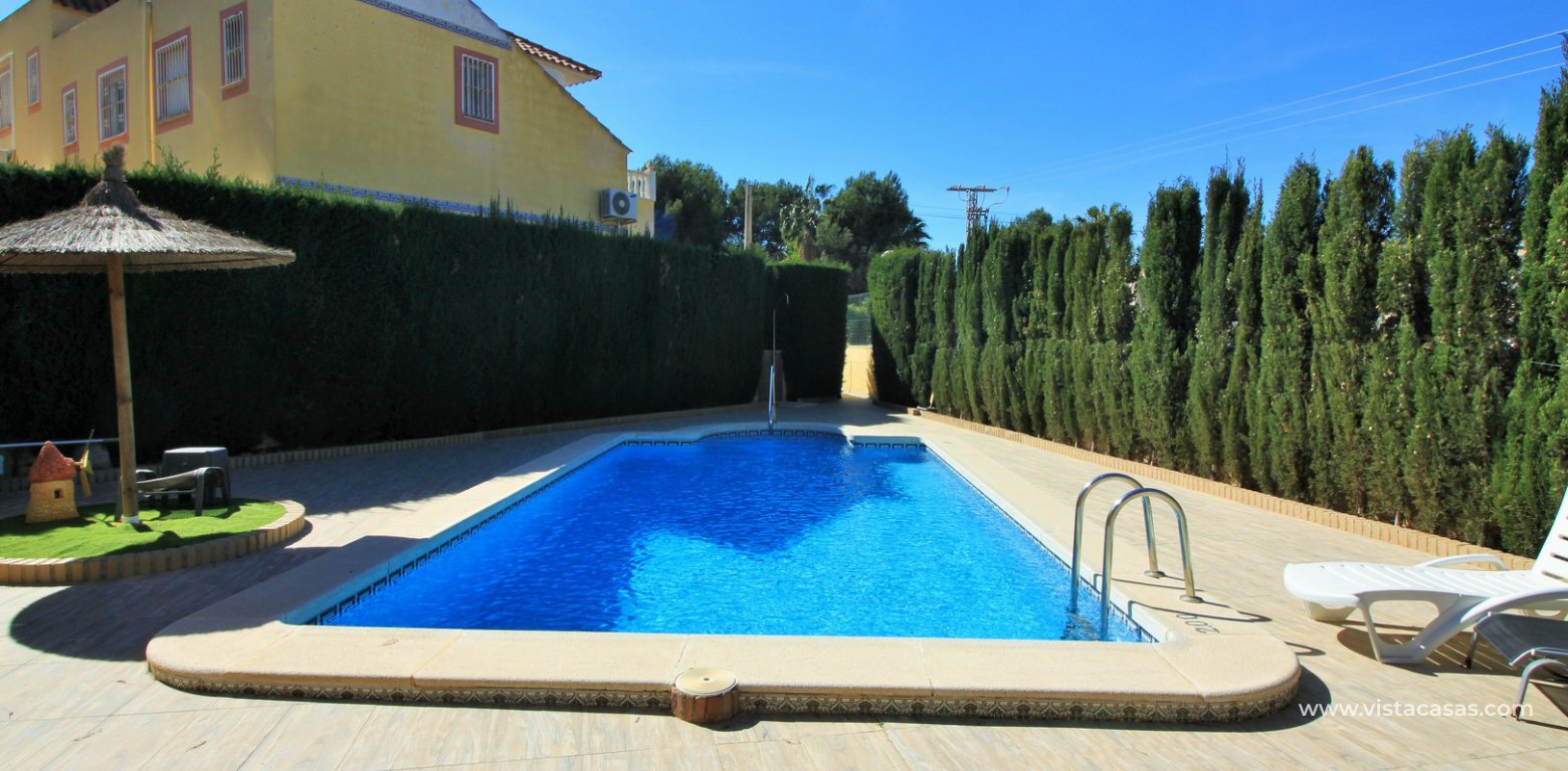 Townhouse for sale Colinas de la Pinada Villamartin swimming pool