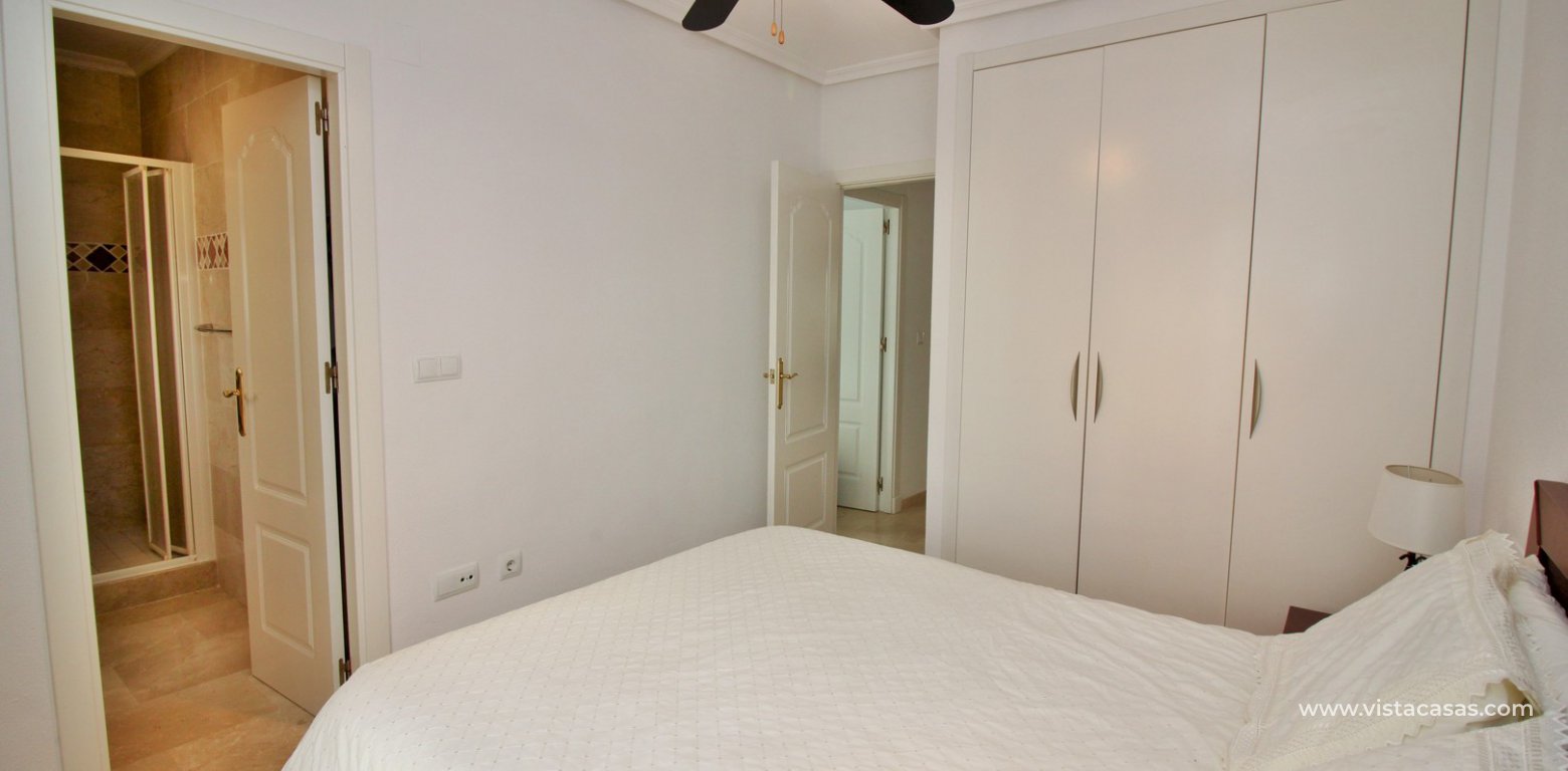Top floor apartment for sale R12 Pau 8 Villamartin master bedroom fitted wardrobes
