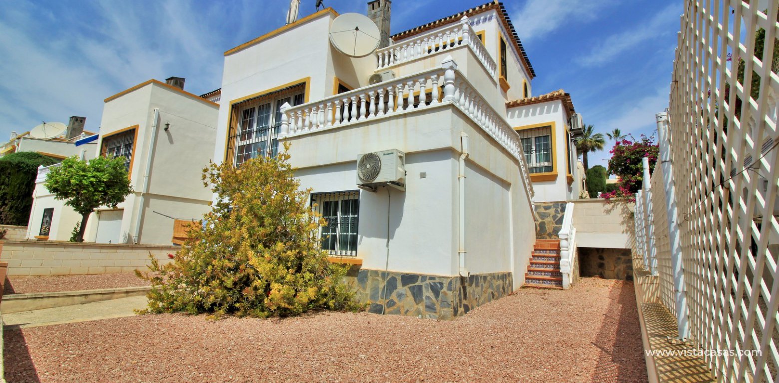 Detached villa with garage for sale R22 Los Dolses exterior