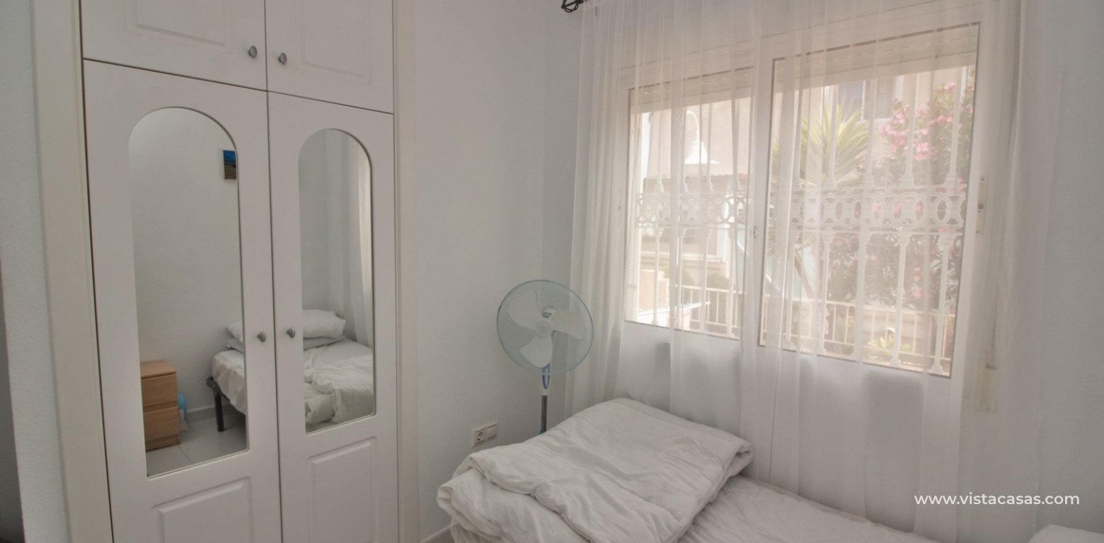 Bungalow for sale Miraflores V Pau 8 Villamartin twin bedroom fitted wardrobes