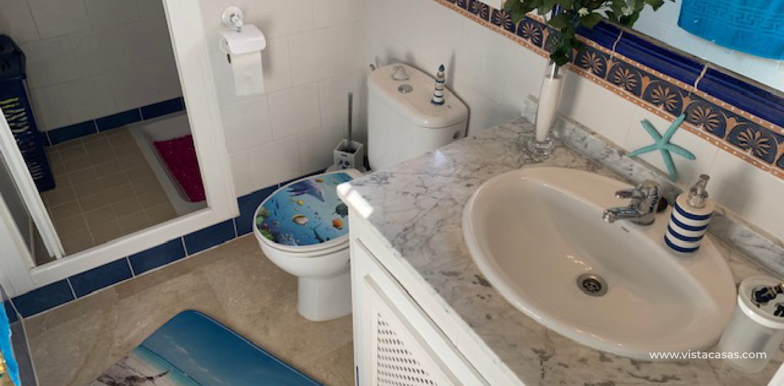 Apartment for sale in Las Violetas bathroom
