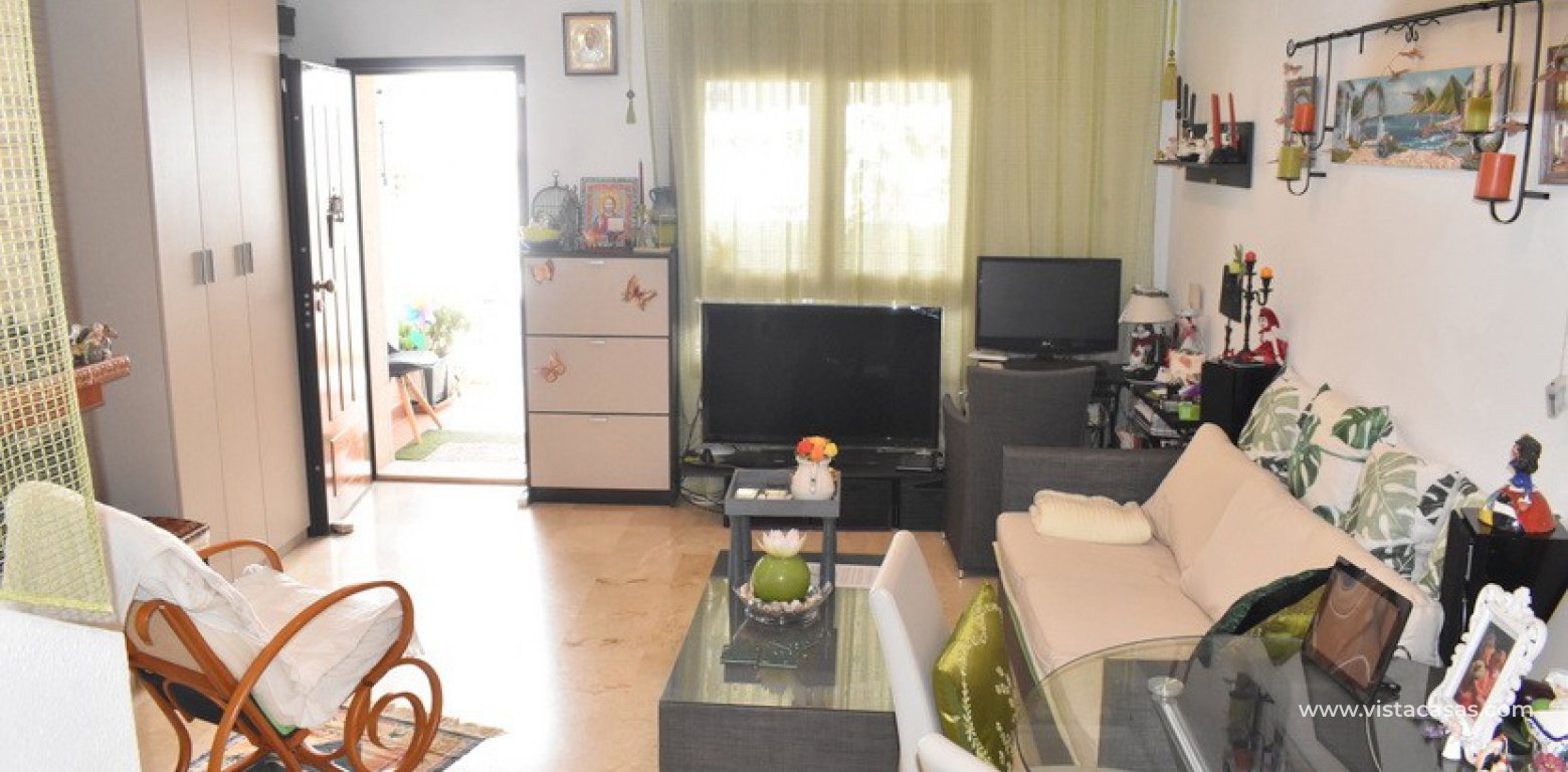 Townhouse for sale in Villamartin living room