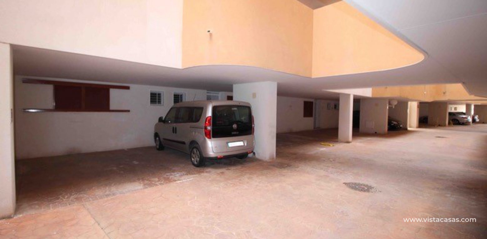 Penthouse for sale in Orihuela Costa parking