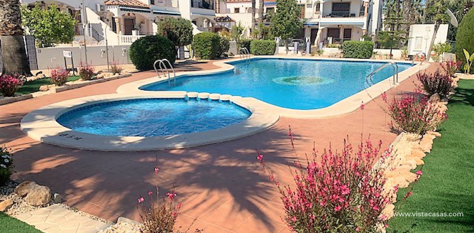 Property for sale in Pau 8 Villamartin pool