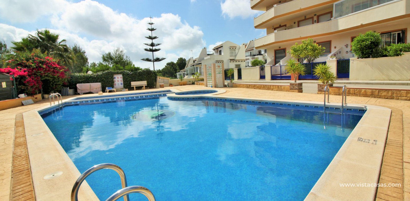 Property for sale in Villamartin communal pool