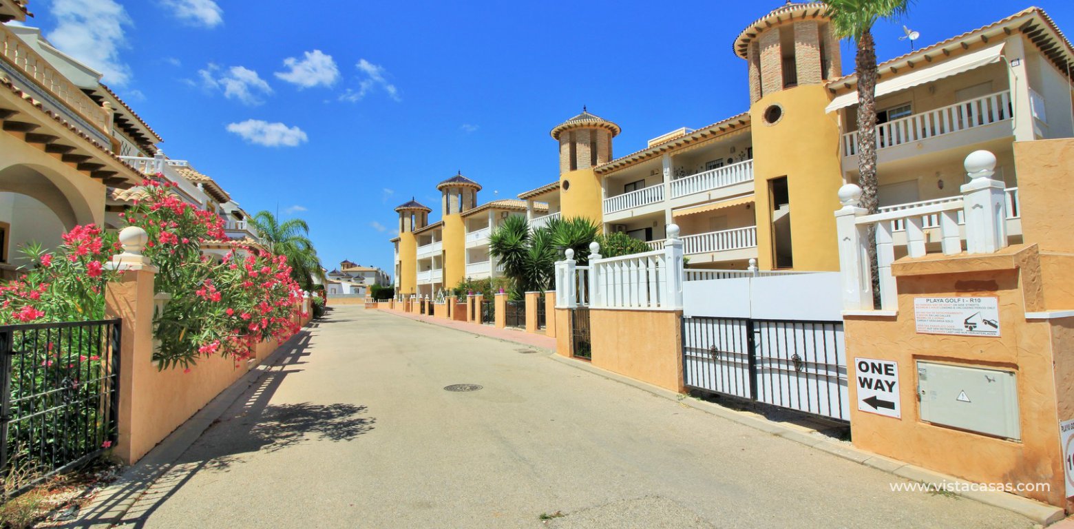 Property for sale in Lomas de Cabo Roig off-road community