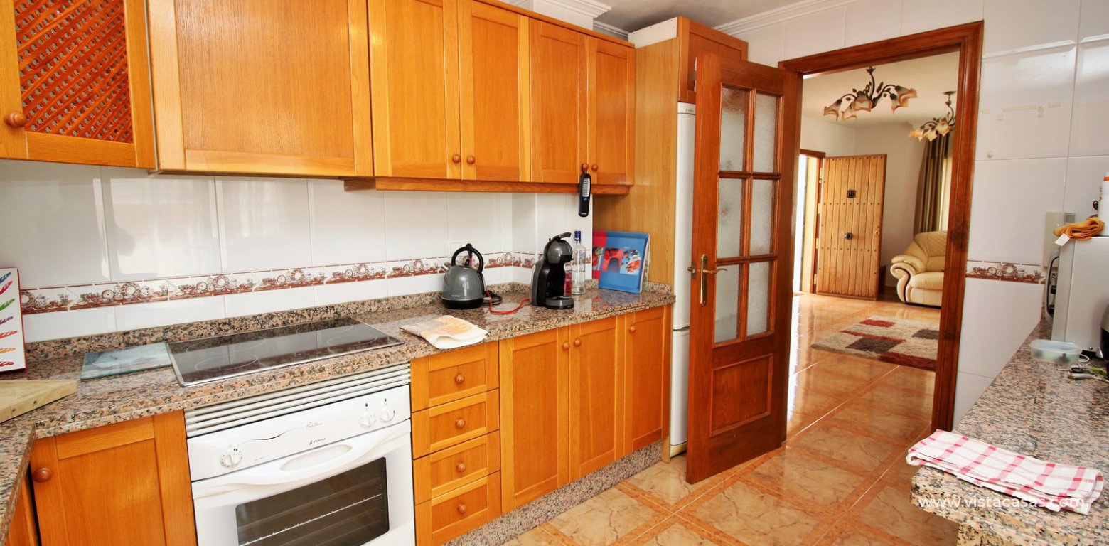 Villa for sale in Villamartin kitchen 2