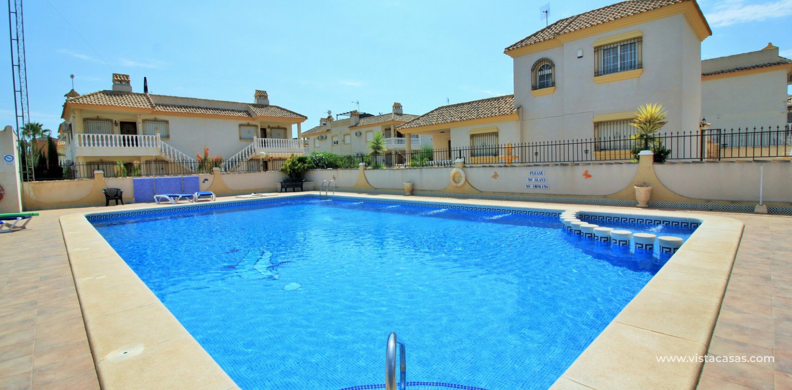 Villa for sale in Villamartin swimming pool
