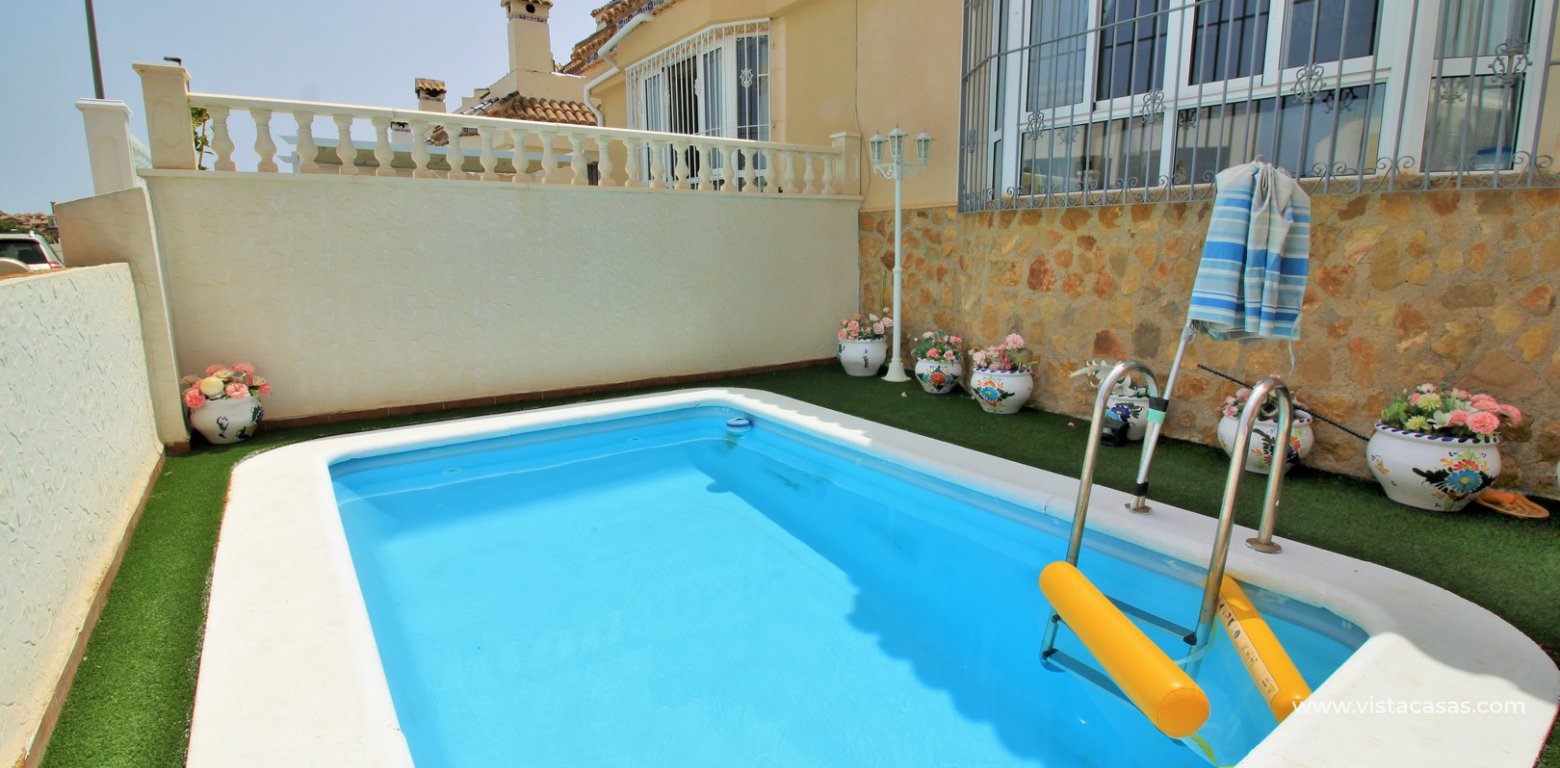 Villa with private pool for sale in Villamartin