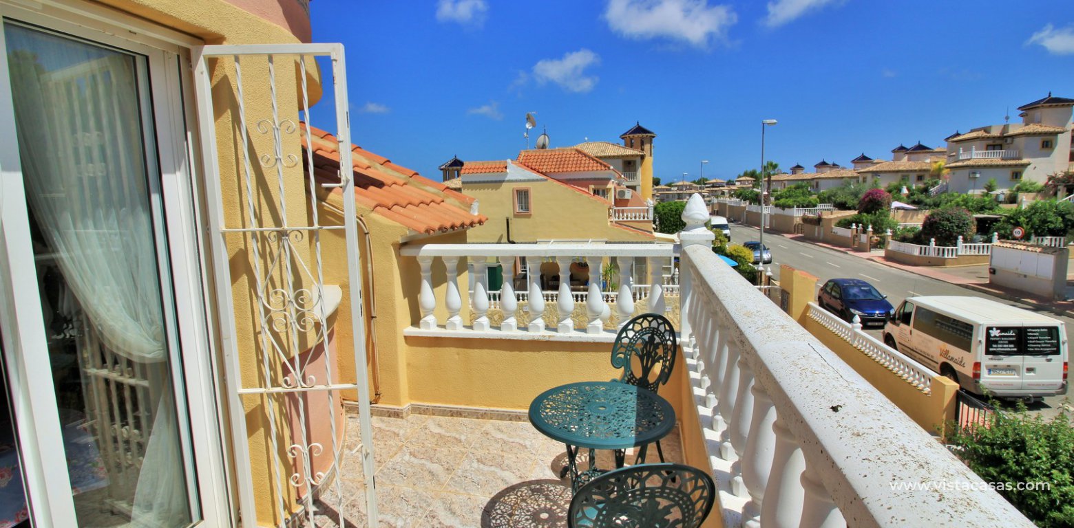 Townhouse for sale in Villamartin master bedroom balcony