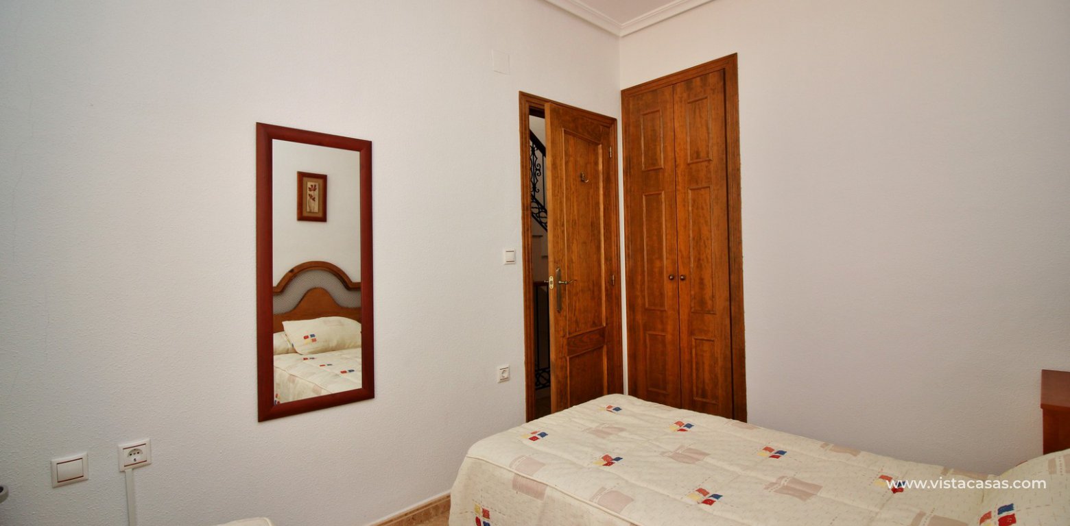Townhouse for sale in Villamartin twin bedroom fitted wardrobes