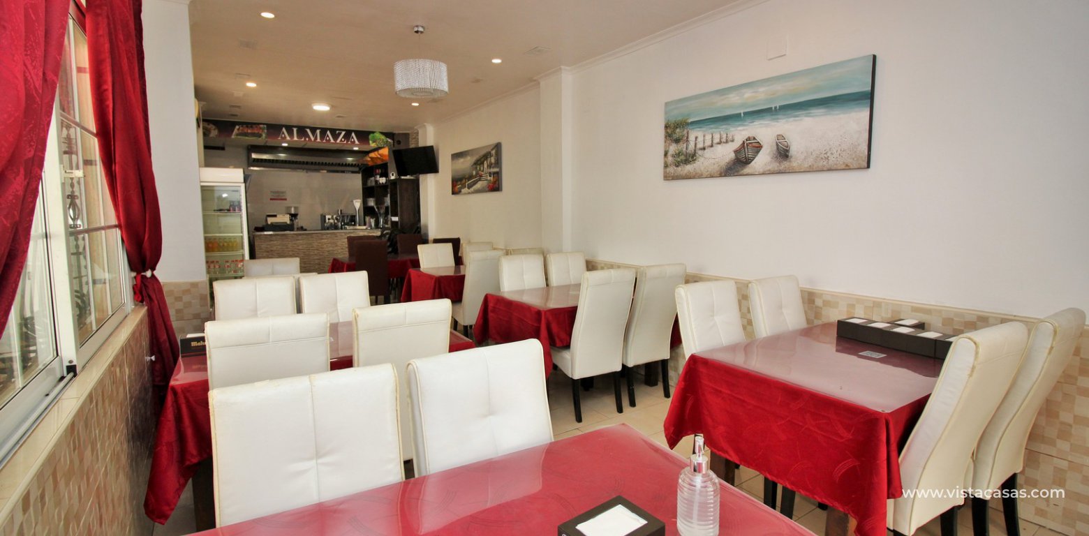 Commercial unit in the Villamartin Plaza dining area