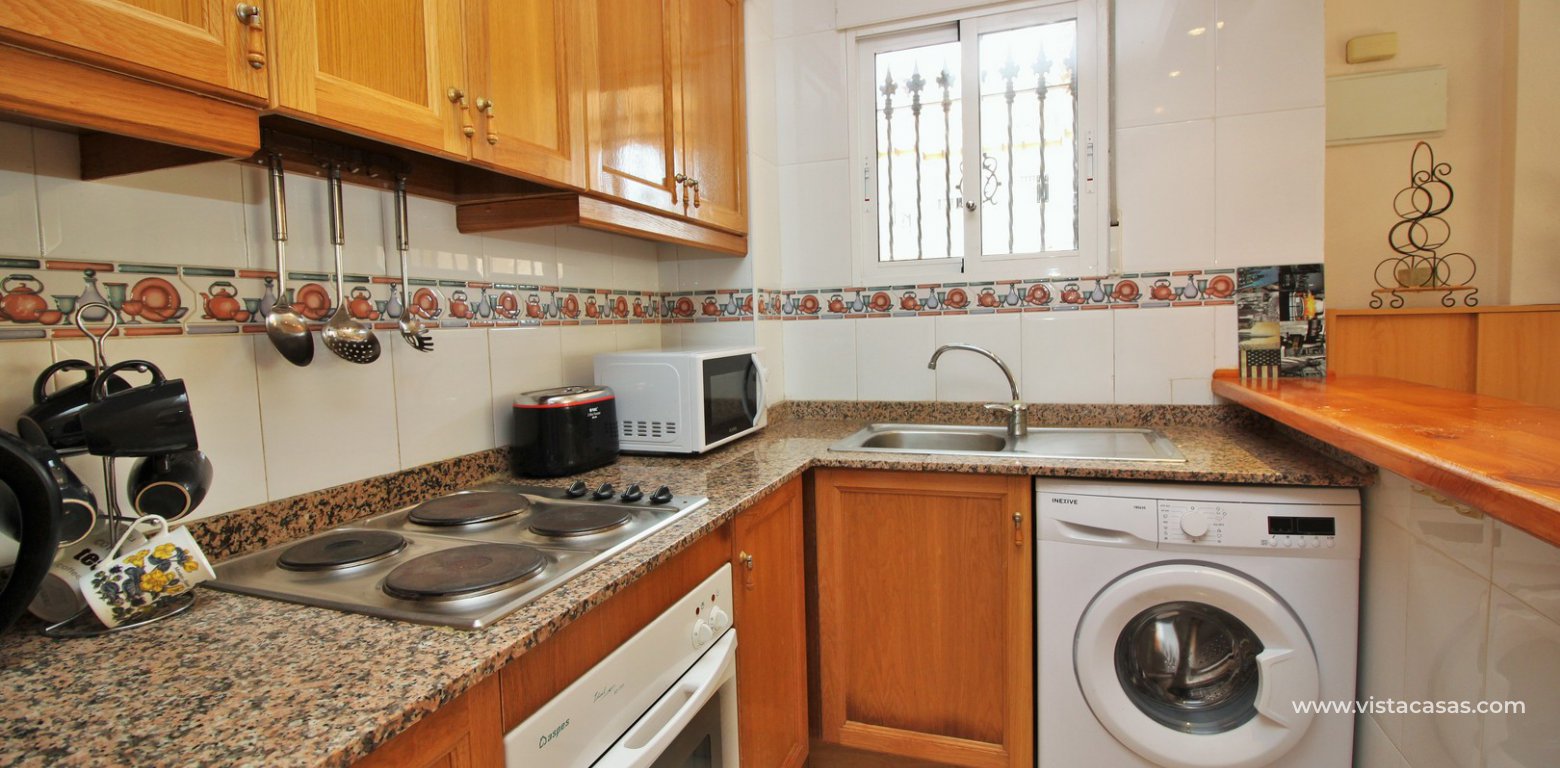 Townhouse for sale in Cabo Roig kitchen 2