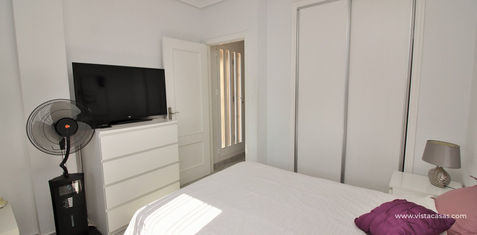 Townhouse for sale in Villamartin master bedroom fitted wardrobes