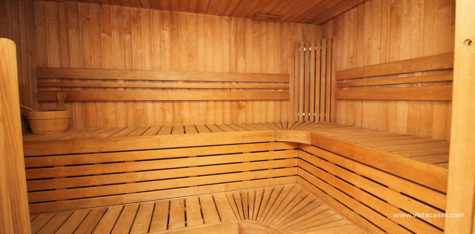 Apartment for sale in Punta Prima sauna