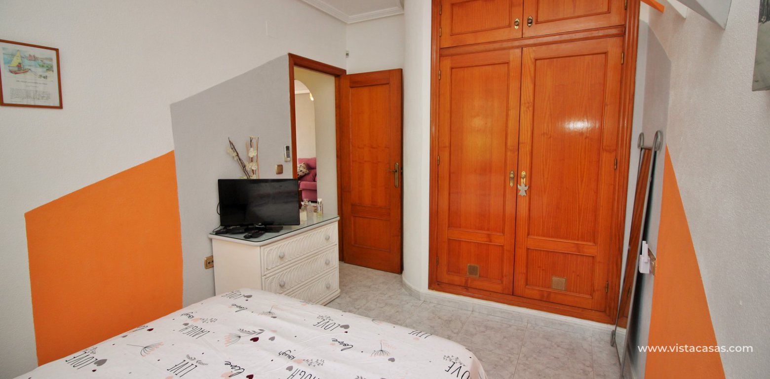 Bungalow for sale in Villamartin master bedroom fitted wardrobes