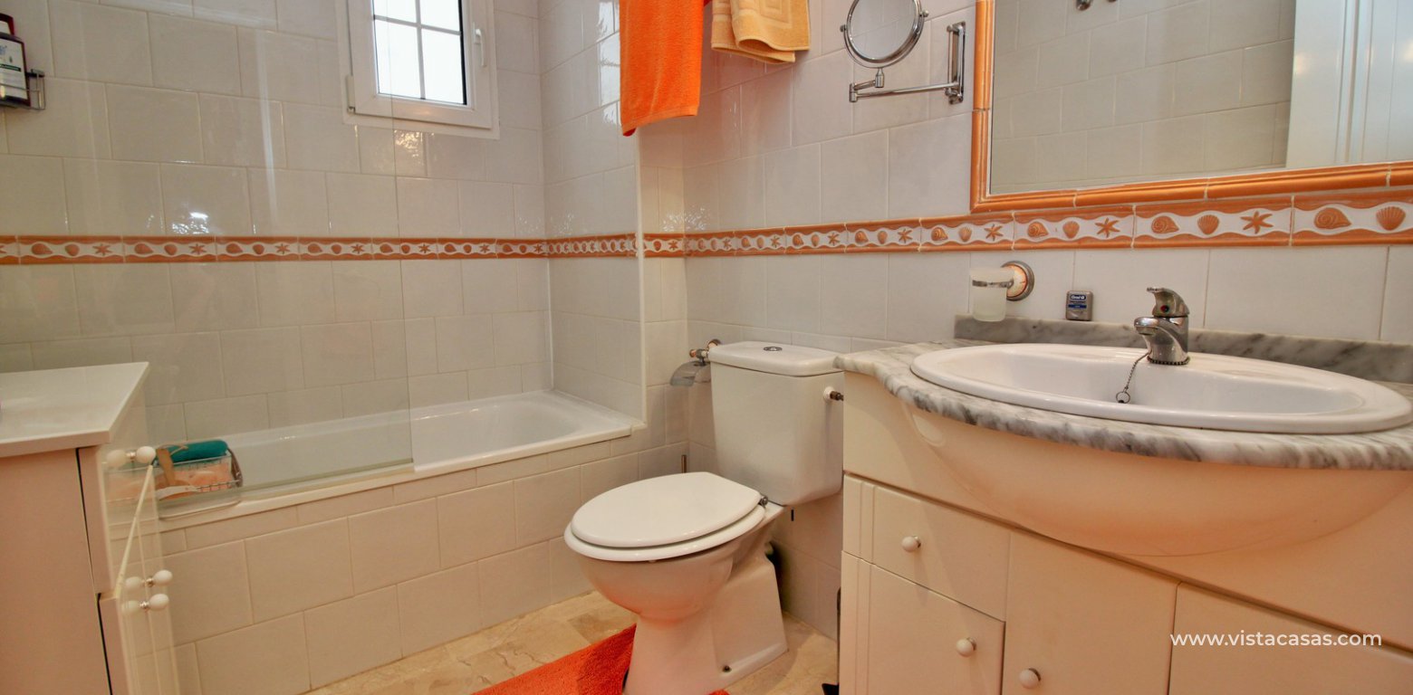 Apartment for sale in Los Dolses bathroom