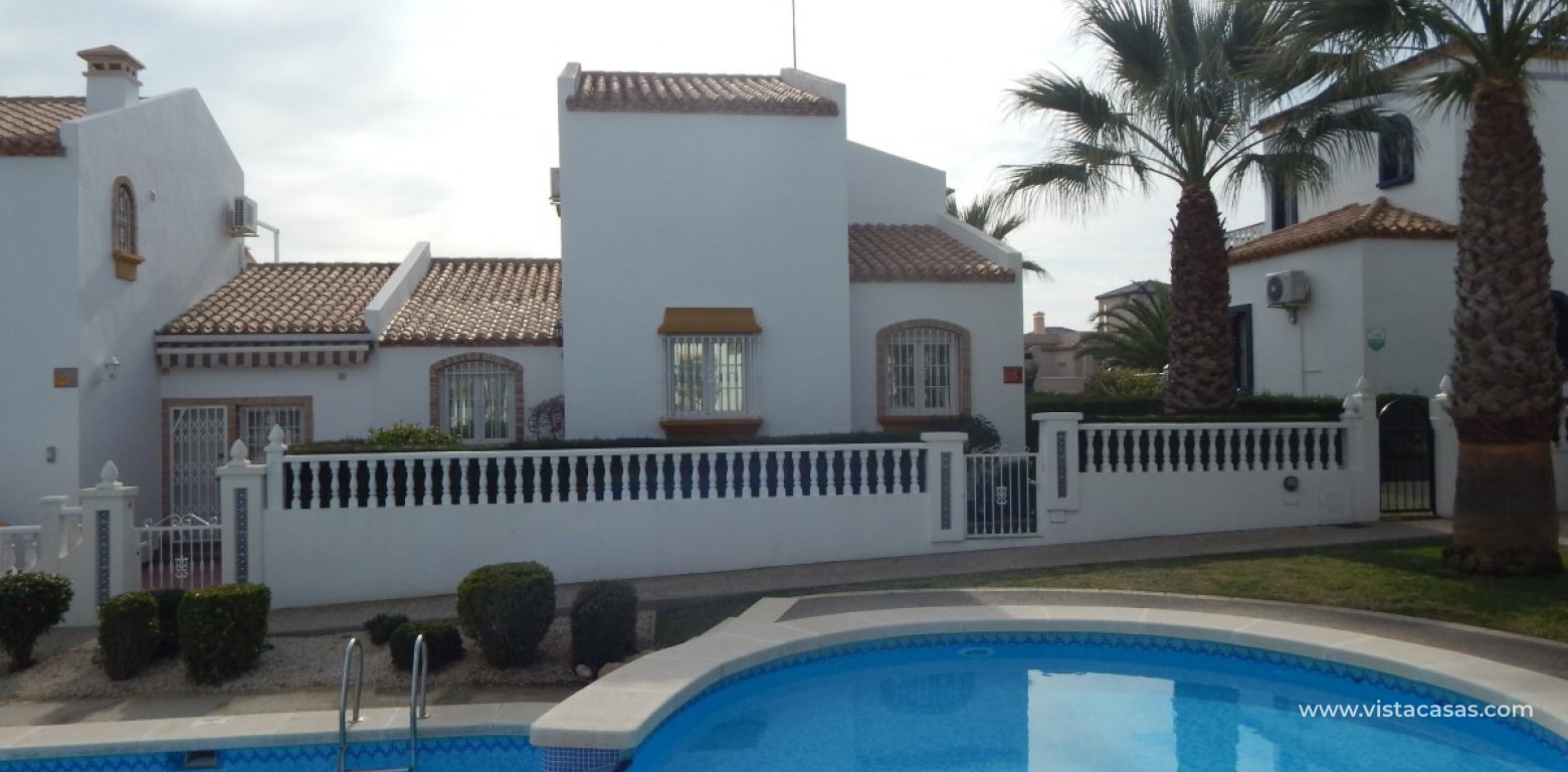 Villa for sale in Los Dolses communal pool