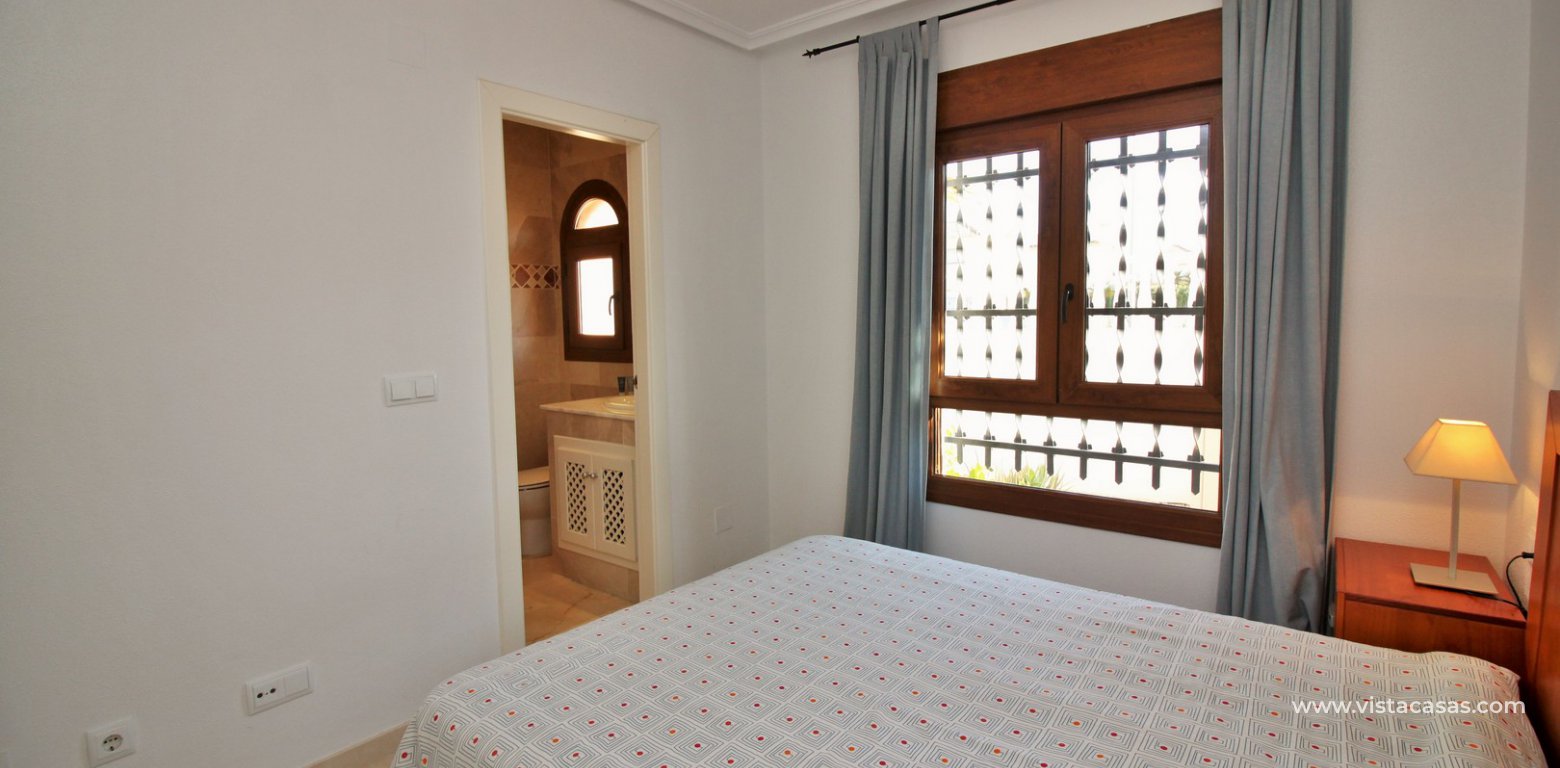 Apartment for sale in Villamartin master bedroom en-suite