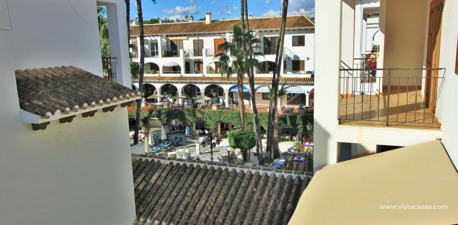 Apartment for sale in Villamartin overlooking the square