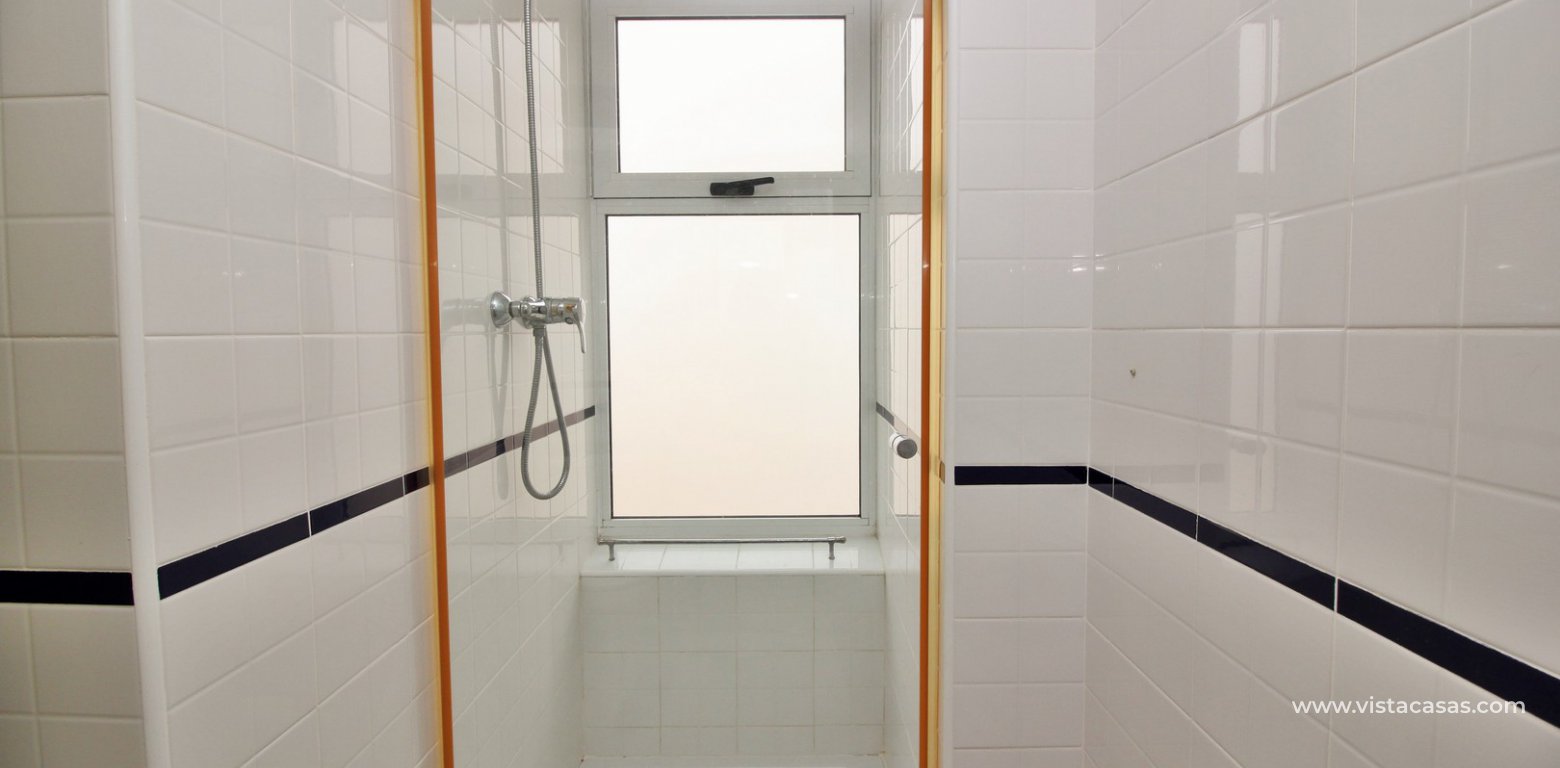 Penthouse apartment for sale in El Rincon Playa Flamenca en-suite shower room 2