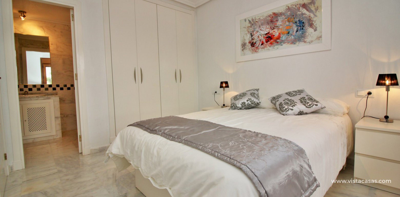 Penthouse apartment for sale in Pau 8 Villamartin master bedroom fitted wardrobes