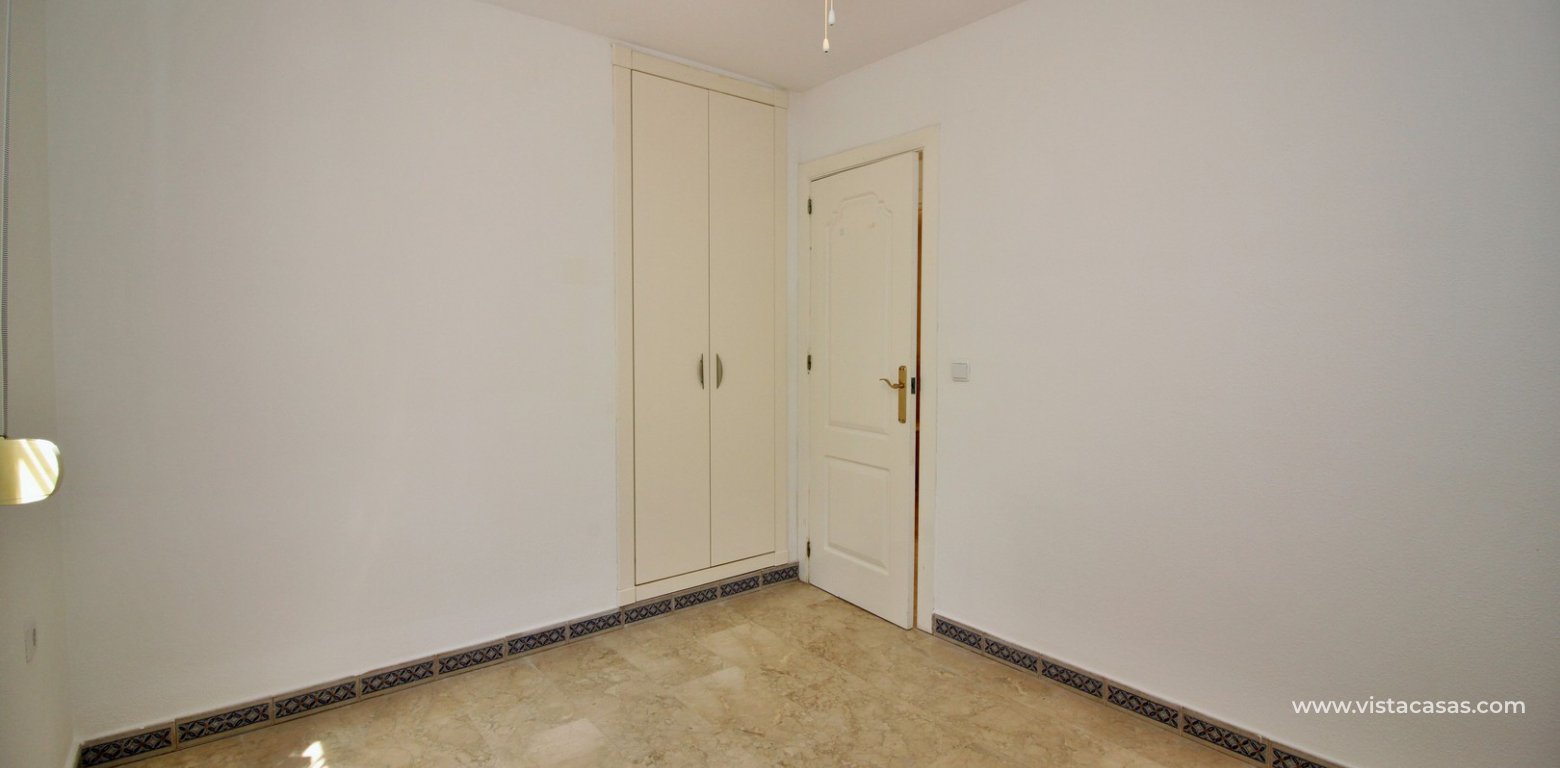 Ground floor apartment for sale in Rioja IV Villamartin double bedroom fitted wardrobes
