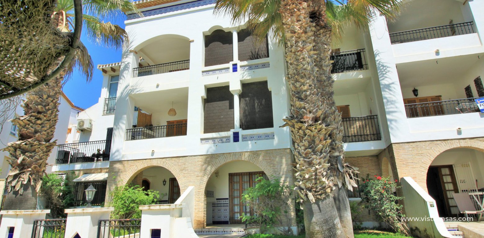 Apartment for sale overlooking the pool in Villamartin exterior