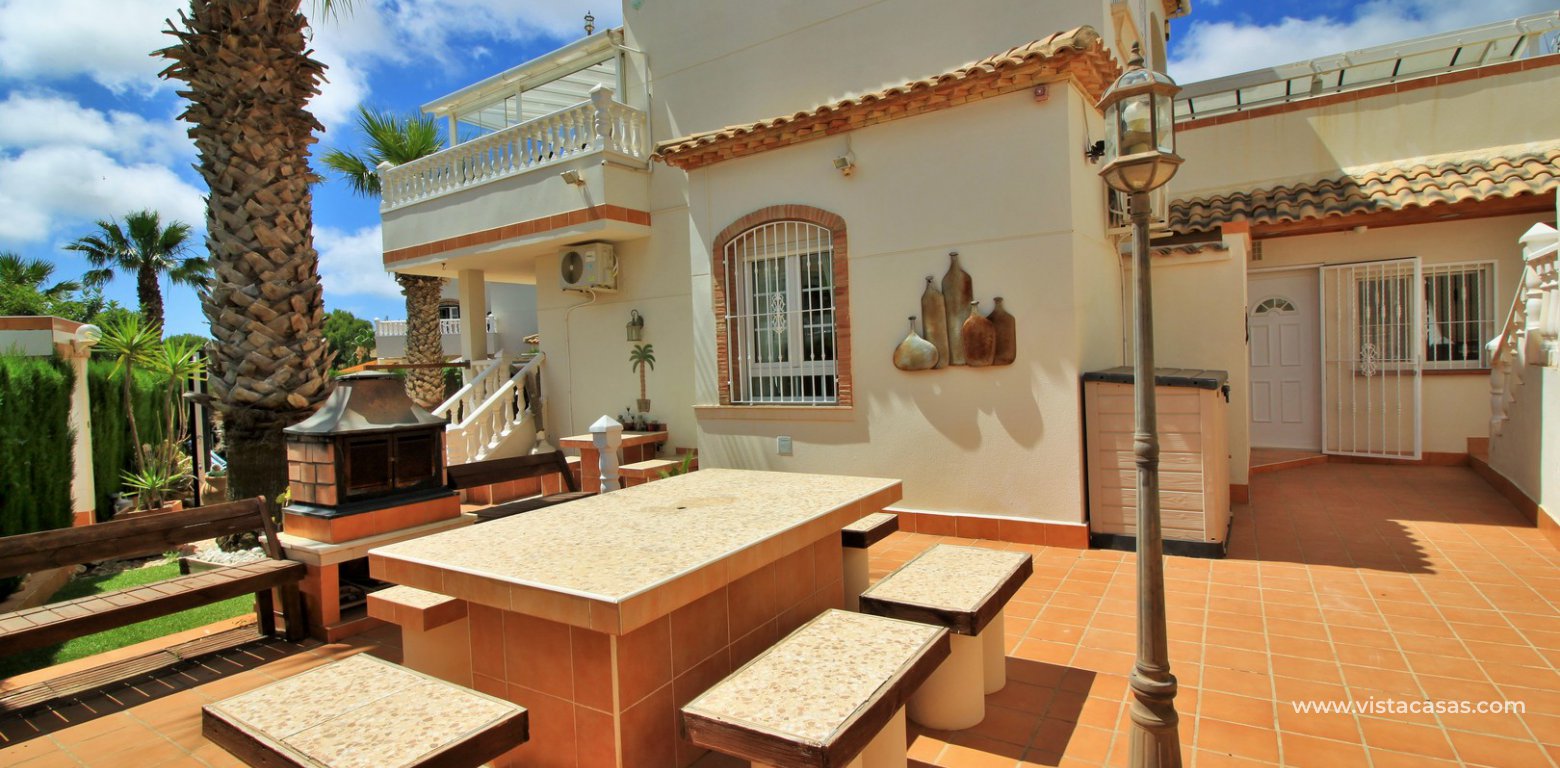 Villa for sale in R8 Los Dolses bbq area