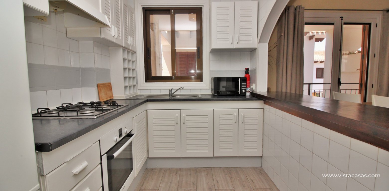 Apartment for sale with tourist licence in the Villamartin Plaza kitchen
