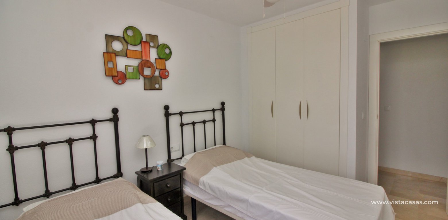 Ground floor 3 bedroom apartment for sale in Pau 8 Villamartin double bedroom fitted wardrobes