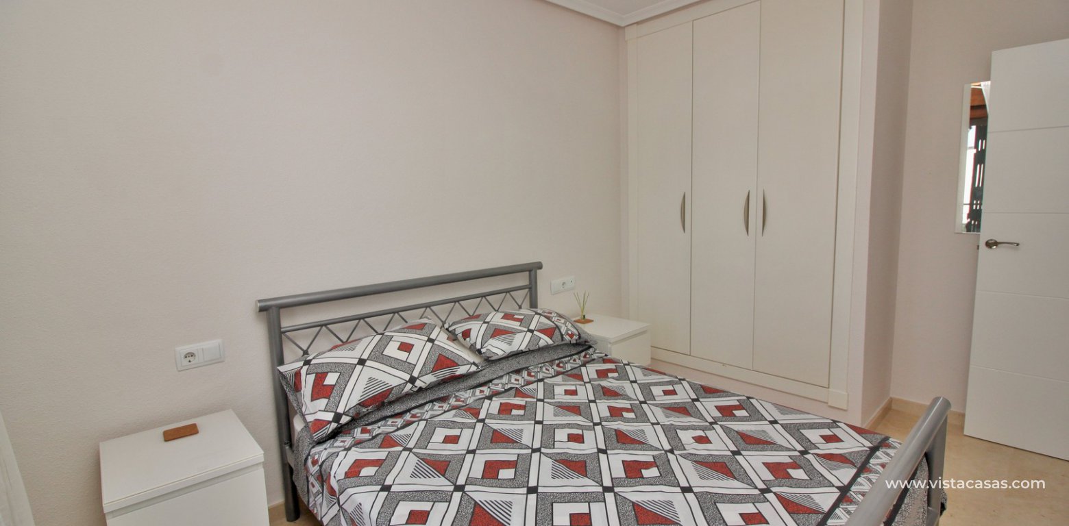 Buhardilla townhouse for sale in Pau 8 Villamartin Las Mariposas downstairs bedroom fitted wardrobes