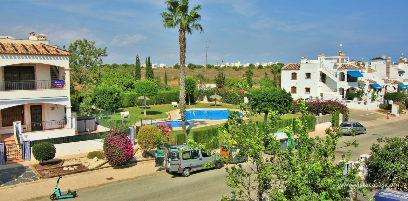 Top floor apartment overlooking the pool for sale Pau 8 Villamartin master pool view