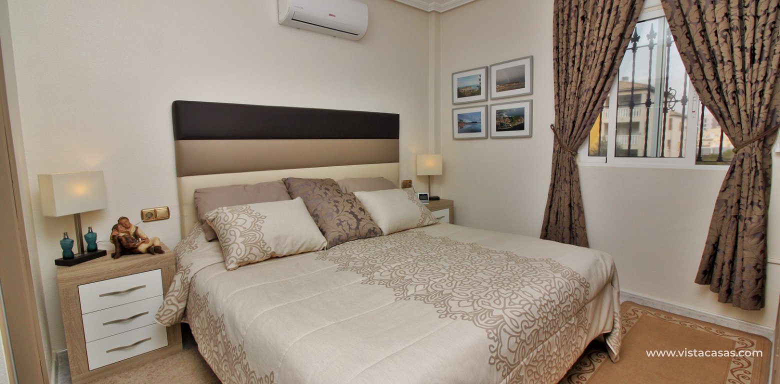 5 bedroom detached villa with garage for sale in Pinada Golf Villamartin master bedroom