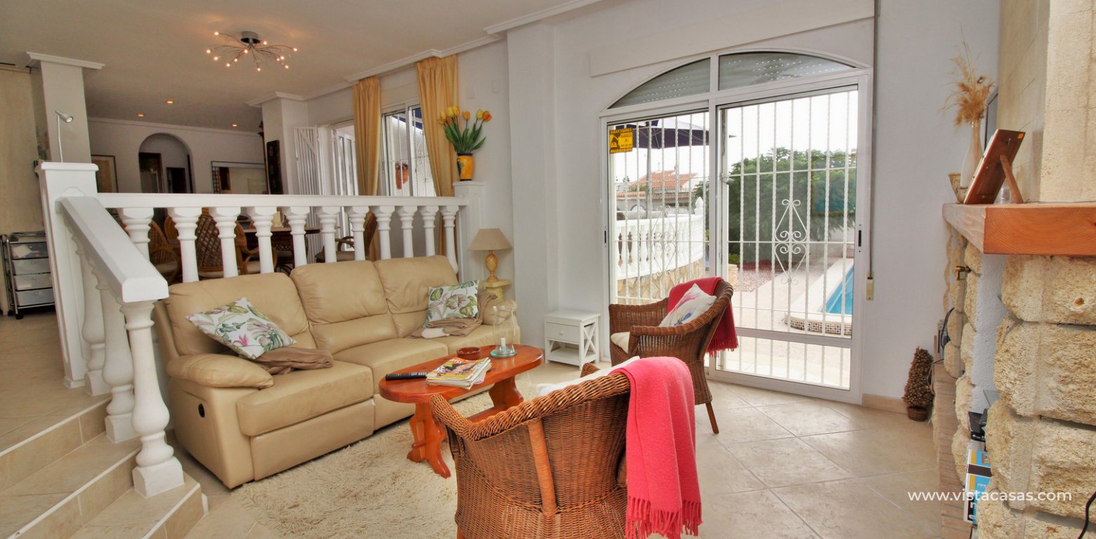 Detached villa for sale with private pool La Siesta Torrevieja lounge 2