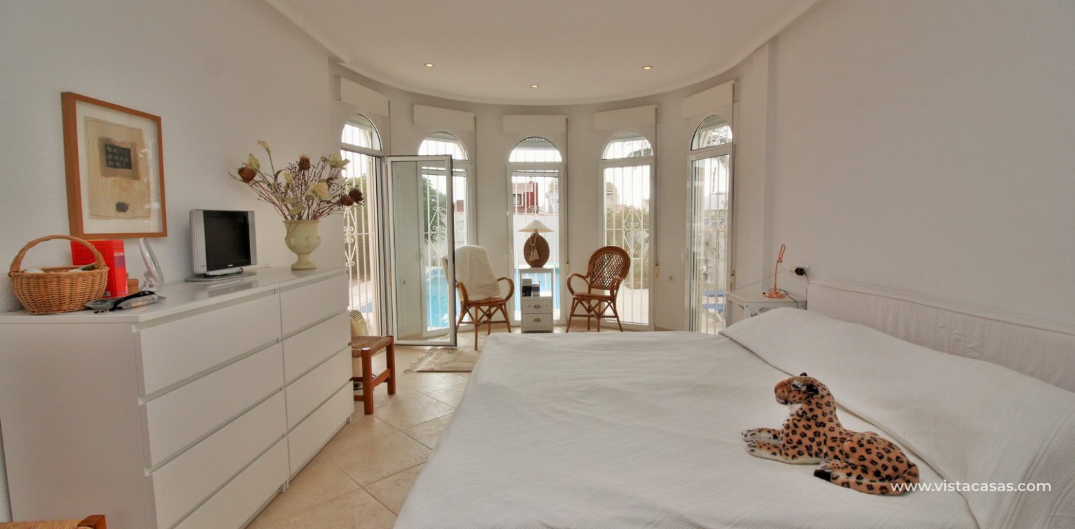 Detached villa for sale with private pool La Siesta Torrevieja master bedroom 2