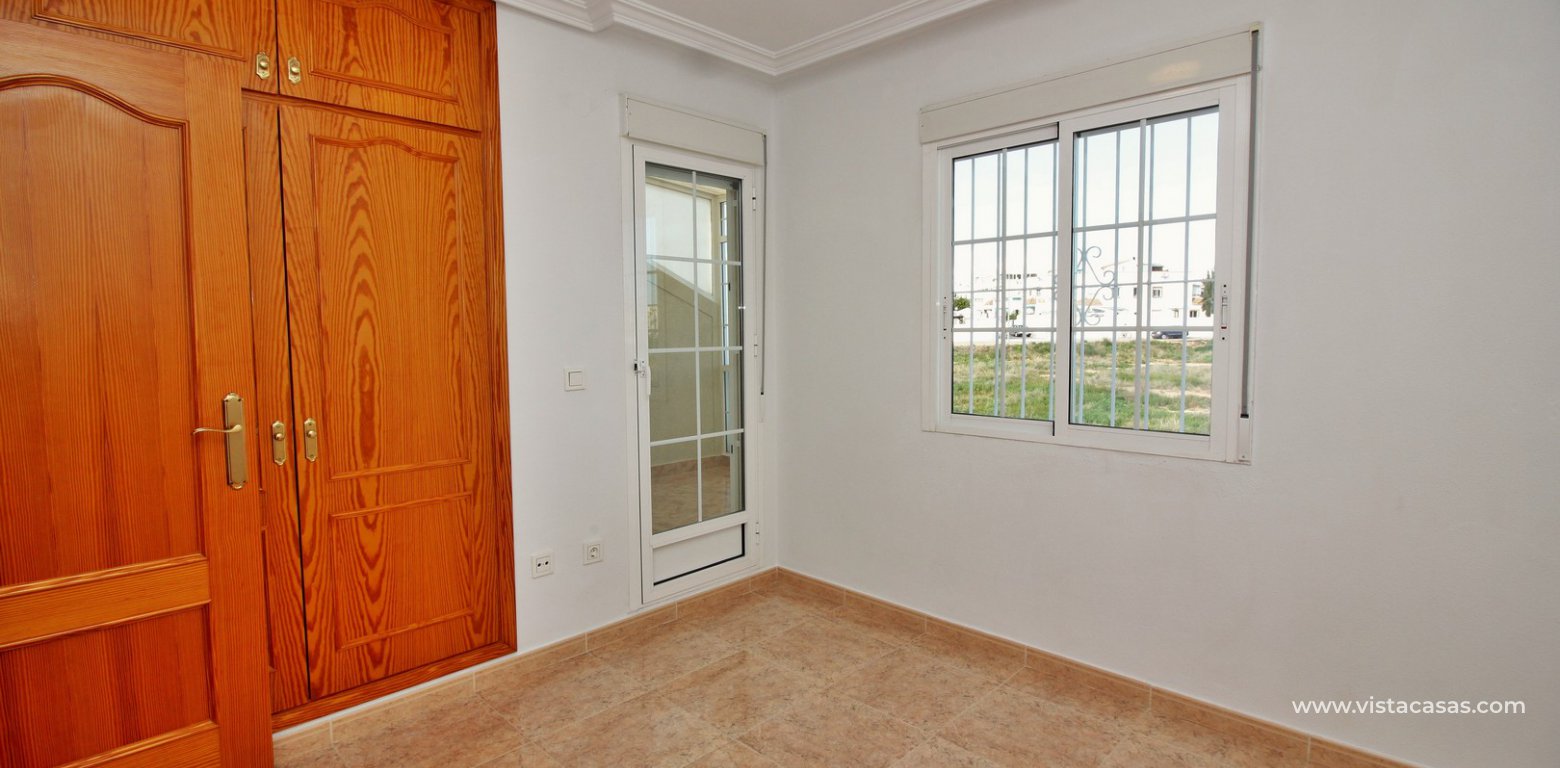 Zodiaco townhouse for sale Zodiaco I Playa Flamenca master bedroom fitted wardrobes