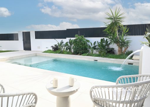 Chalet - Obra Nueva - Banos y Mendigo - V-23580