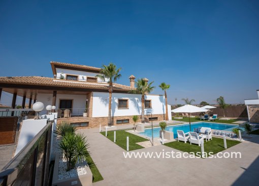 Chalet - Venta - Avileses - V2833