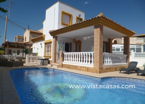 Chalet - Venta - Pilar de la Horadada - v-63637