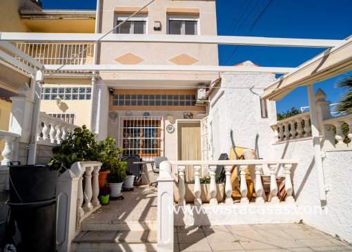 Townhouse - Resale - Torrevieja - V-34611