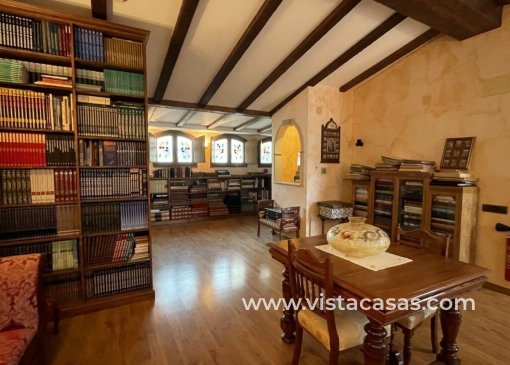 Townhouse - Resale - Torrevieja - V-48841