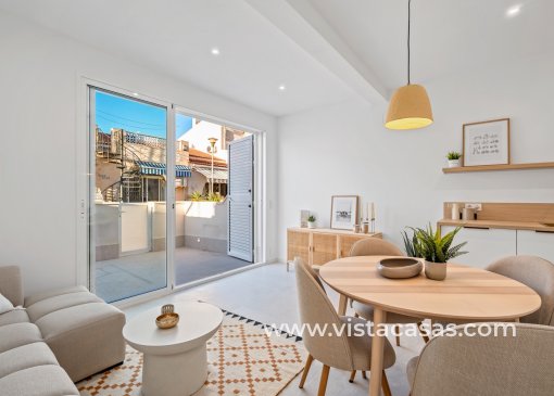 Townhouse - Wtórny - Torrevieja - V-90839
