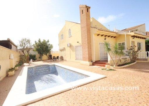 Villa - Resale - Playa Flamenca - V-25546